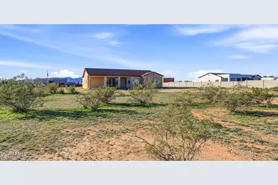 22204 W Dale Lane, Wittmann, AZ 85361 - Photo 41