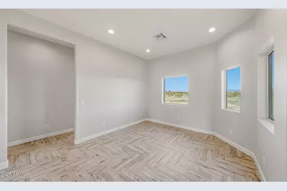 22204 W Dale Lane, Wittmann, AZ 85361 - Photo 17