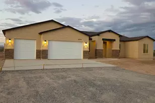 22204 W Dale Ln, Wittmann, AZ 85361 - Photo 1