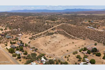 18086 S Henley Avenue #C, Kirkland, AZ 86332 - Photo 9