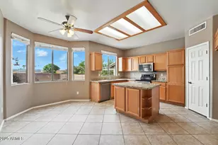 16916 W Northampton Rd, Surprise, AZ 85374 - Photo 9