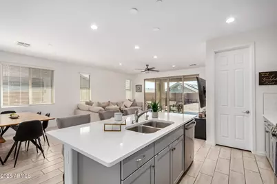 13319 W Red Range Way, Peoria, AZ 85383 - Photo 13