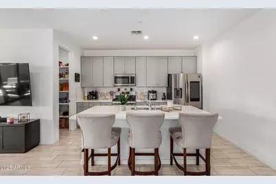 13319 W Red Range Way, Peoria, AZ 85383 - Photo 11