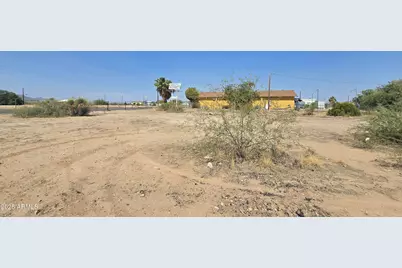 512Xx W US Highway 60 -- #-, Aguila, AZ 85320 - Photo 9