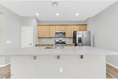 9994 W Piccadilly Road, Avondale, AZ 85392 - Photo 5