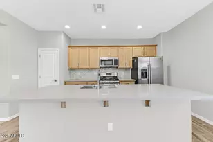 9994 W Piccadilly Rd, Avondale, AZ 85392 - Photo 5