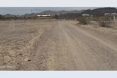 7700 N Orangewood Avenue #3, Tonopah, AZ 85354 - Photo 3