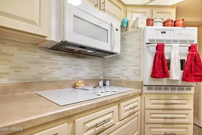 10630 W Pineaire Drive, Sun City, AZ 85351 - Photo 15