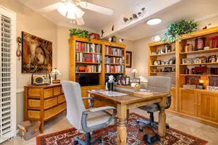 10630 W Pineaire Dr, Sun City, AZ 85351 - Photo 19