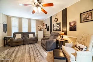 10630 W Pineaire Dr, Sun City, AZ 85351 - Photo 17