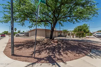 11222 W Connecticut Avenue, Youngtown, AZ 85363 - Photo 3