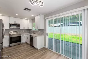 3014 W Zachary Dr, Phoenix, AZ 85027 - Photo 9