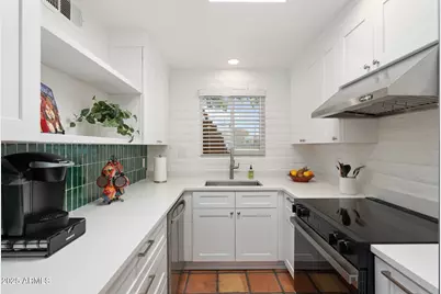 3036 N 32nd Street #303, Phoenix, AZ 85018 - Photo 5