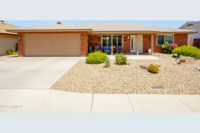 7842 E Navarro Avenue E, Mesa, AZ 85209 - Photo 1