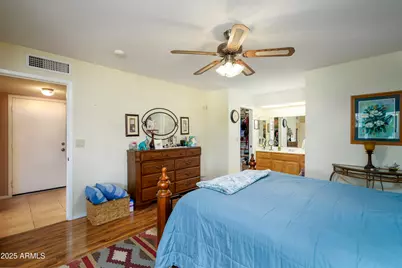 7842 E Navarro Avenue E, Mesa, AZ 85209 - Photo 13