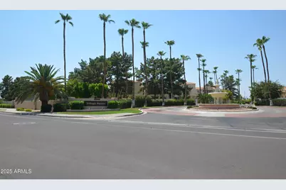 19400 N Westbrook Parkway #121, Peoria, AZ 85382 - Photo 1