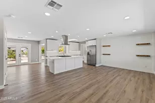 10423 W Monterosa Dr, Sun City, AZ 85351 - Photo 7