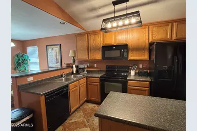 776 W Fairlane Court, Casa Grande, AZ 85122 - Photo 5