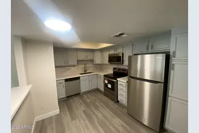 850 S River Drive #1004, Tempe, AZ 85281 - Photo 5