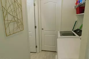 925 N Plaza Dr, Apache Junction, AZ 85120 - Photo 9