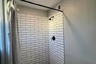 8514 N 38th Dr, Phoenix, AZ 85051 - Photo 23