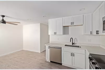 6713 N 56th Avenue, Glendale, AZ 85301 - Photo 27