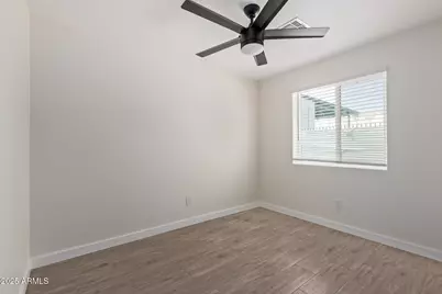 6713 N 56th Avenue, Glendale, AZ 85301 - Photo 35