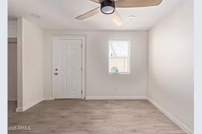 6713 N 56th Avenue, Glendale, AZ 85301 - Photo 25