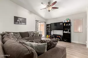 42383 W Hillman Dr, Maricopa, AZ 85138 - Photo 5