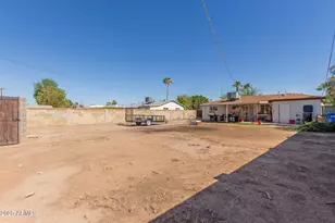 2752 W Royal Palm Rd, Phoenix, AZ 85051 - Photo 21