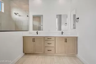 2391 E Amfissa Dr, San Tan Valley, AZ 85140 - Photo 13