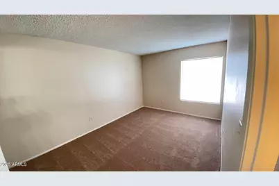 5902 W Golden Lane, Glendale, AZ 85302 - Photo 7