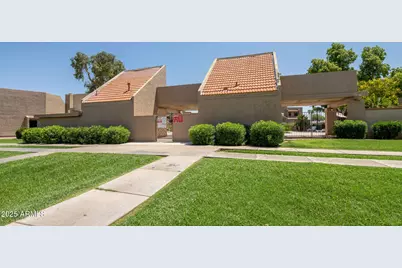 7338 N 43rd Avenue, Glendale, AZ 85301 - Photo 7