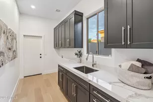 10671 E Caribbean Ln, Scottsdale, AZ 85255 - Photo 13