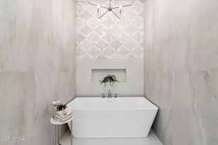 10671 E Caribbean Ln, Scottsdale, AZ 85255 - Photo 17