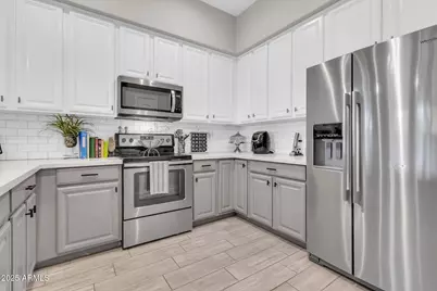 11000 N 77th Place #1020, Scottsdale, AZ 85260 - Photo 7