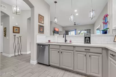 11000 N 77th Place #1020, Scottsdale, AZ 85260 - Photo 11