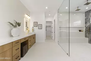 2305 E South Mountain Ave, Phoenix, AZ 85042 - Photo 51