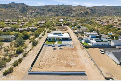 2309 E South Mountain Avenue, Phoenix, AZ 85042 - Photo 3