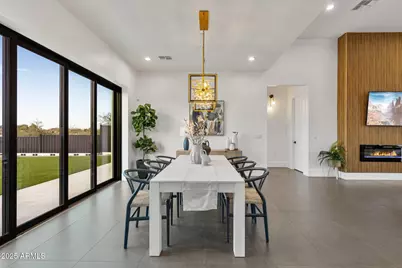 2309 E South Mountain Avenue, Phoenix, AZ 85042 - Photo 27