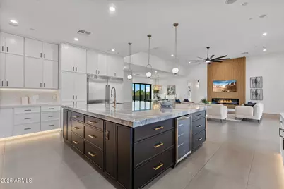 2309 E South Mountain Avenue, Phoenix, AZ 85042 - Photo 41