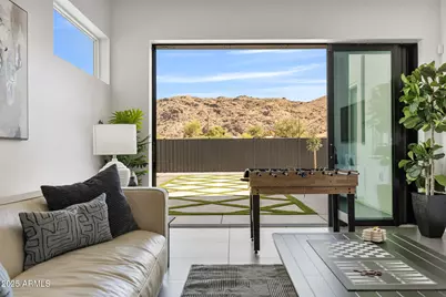 2305 E South Mountain Avenue, Phoenix, AZ 85042 - Photo 59