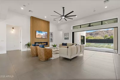 2305 E South Mountain Avenue, Phoenix, AZ 85042 - Photo 21