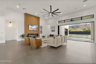 2305 E South Mountain Ave, Phoenix, AZ 85042 - Photo 21