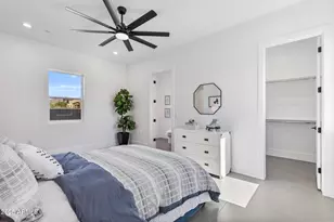 2305 E South Mountain Ave, Phoenix, AZ 85042 - Photo 73