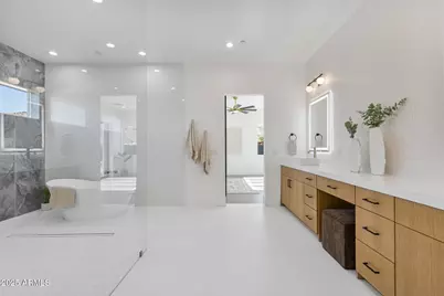2309 E South Mountain Avenue, Phoenix, AZ 85042 - Photo 57