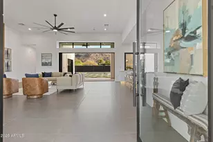 2305 E South Mountain Ave, Phoenix, AZ 85042 - Photo 13