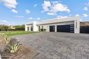 2305 E South Mountain Ave, Phoenix, AZ 85042 - Photo 81