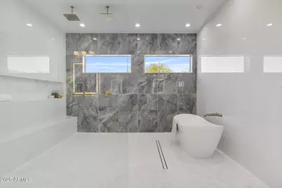 2305 E South Mountain Avenue, Phoenix, AZ 85042 - Photo 47