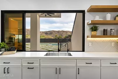 2309 E South Mountain Avenue, Phoenix, AZ 85042 - Photo 45